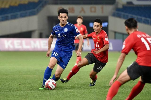 成都蓉城上演横梁帽子戏法 西南德比云南玉昆绝平
